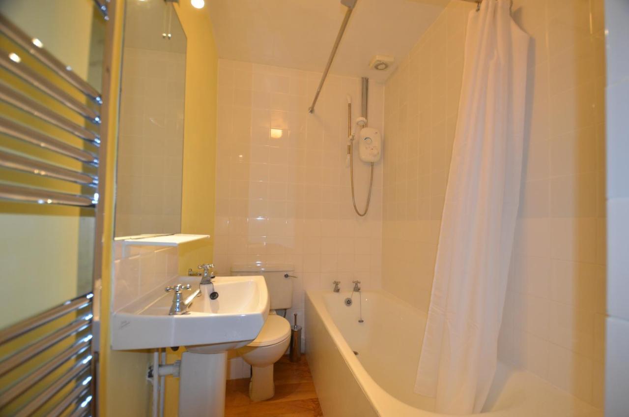 Notting Hill Charm -sleeps 5 - Urban Retreat Апартаменты Лондон