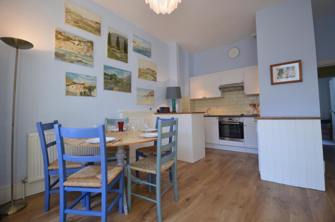Notting Hill Charm -sleeps 5 - Urban Retreat Апартаменты *